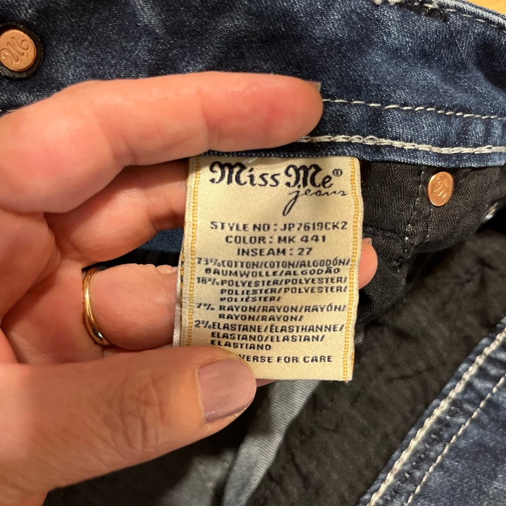 Miss Me Skinny Capri Jeans Dark Blue Womens Size 29 - Picture 9 of 11